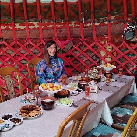 Zalkar Yurt Camp Hotel Song-Kul Kültér fotó