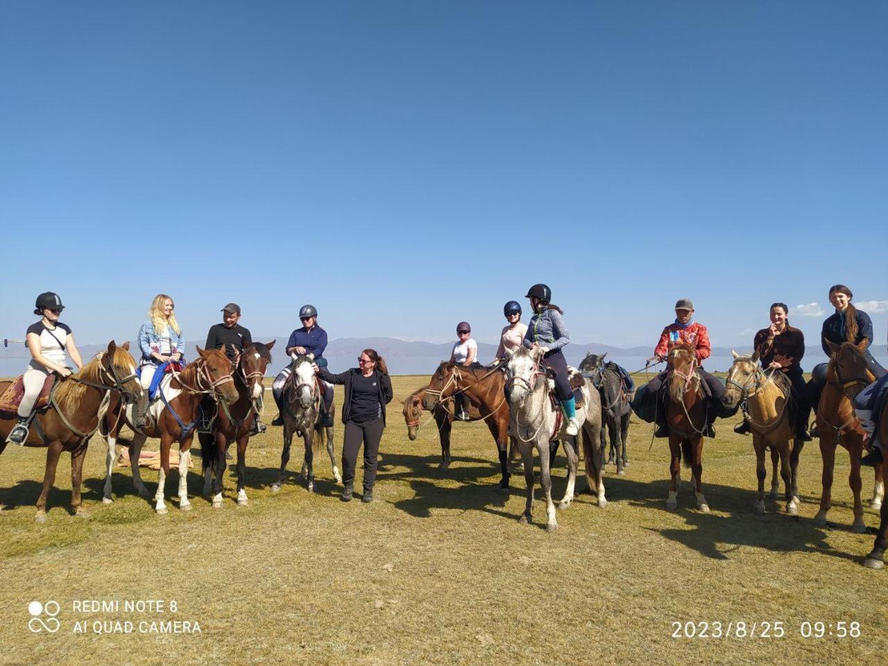 Zalkar Yurt Camp Hotel Song-Kul Kültér fotó