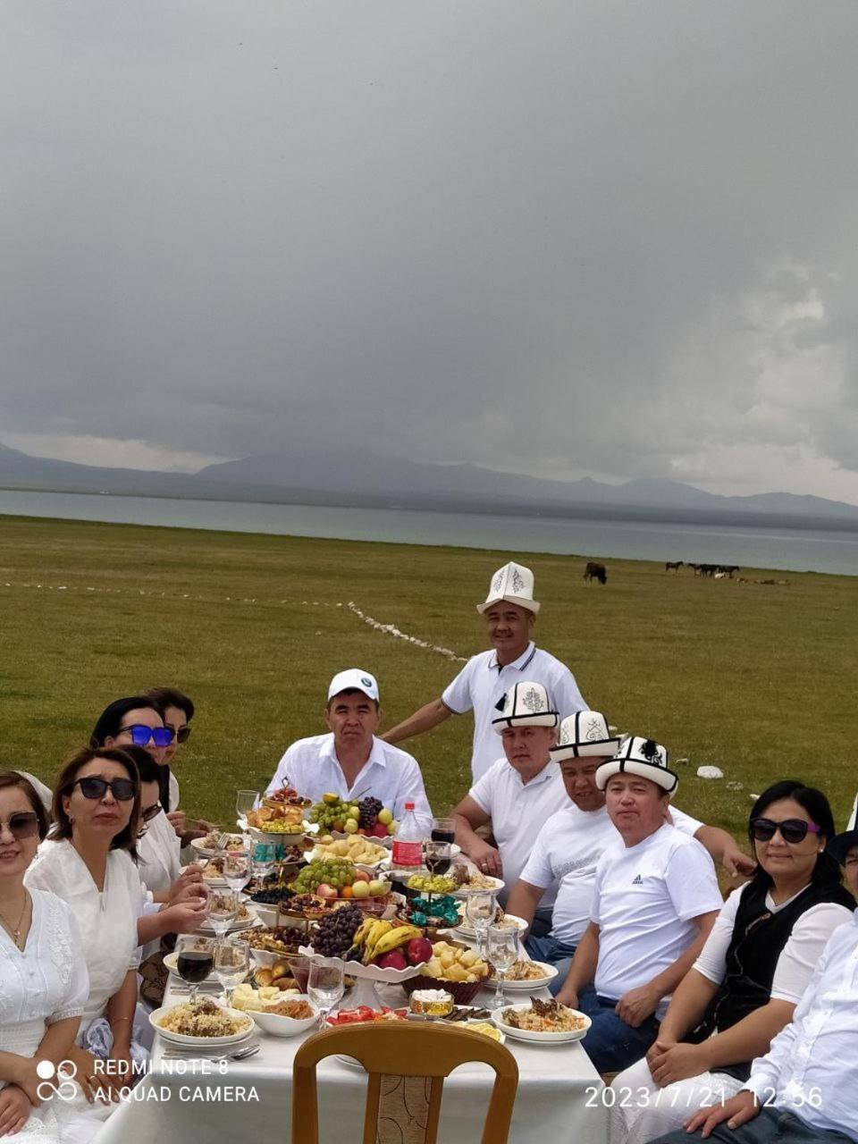 Zalkar Yurt Camp Hotel Song-Kul Kültér fotó