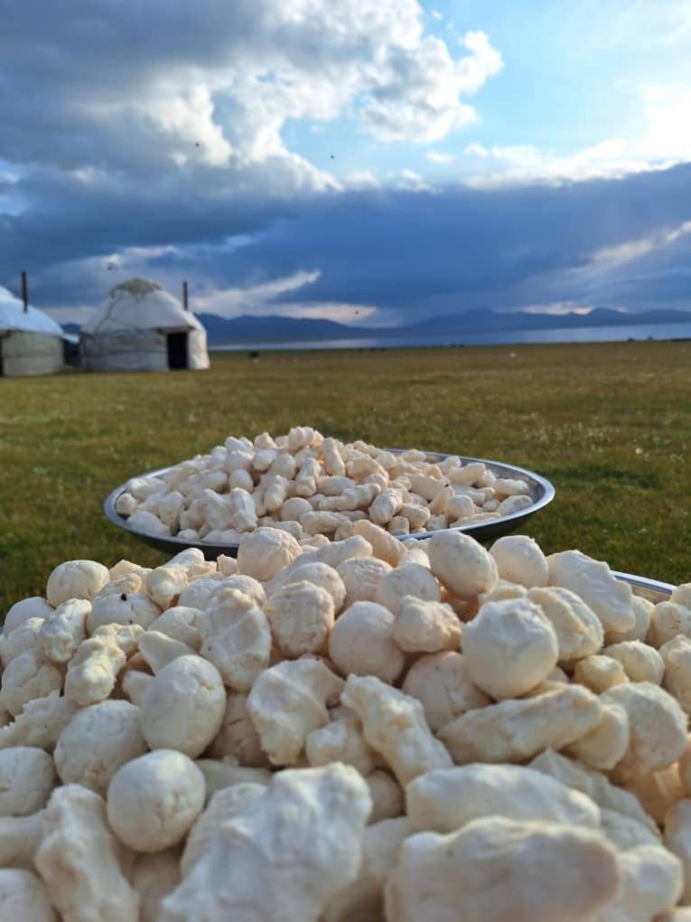 Zalkar Yurt Camp Hotel Song-Kul Kültér fotó
