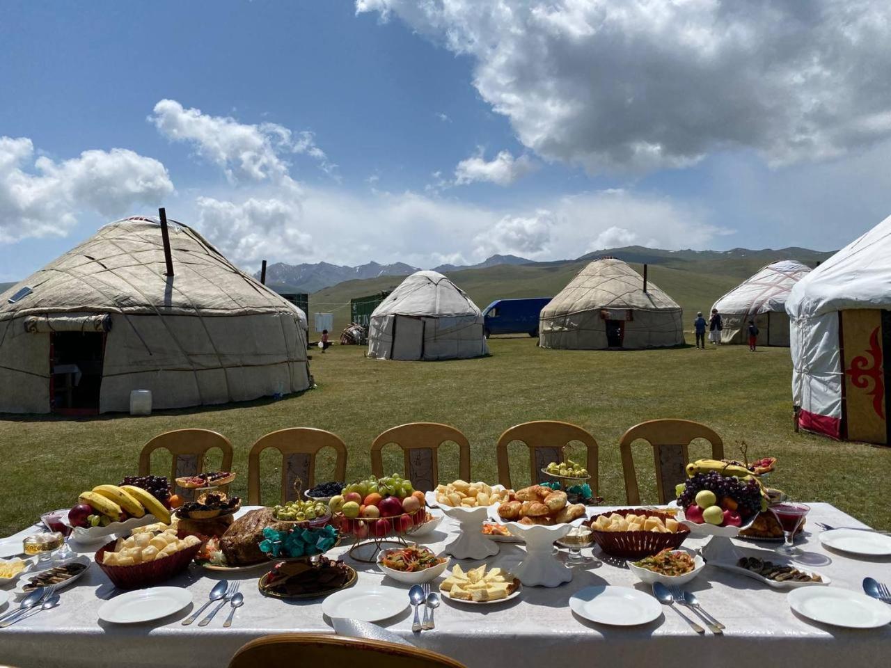 Zalkar Yurt Camp Hotel Song-Kul Kültér fotó