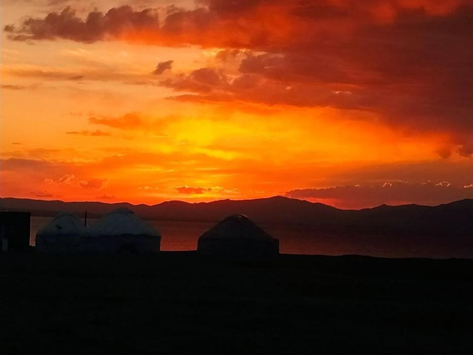 Zalkar Yurt Camp Hotel Song-Kul Kültér fotó
