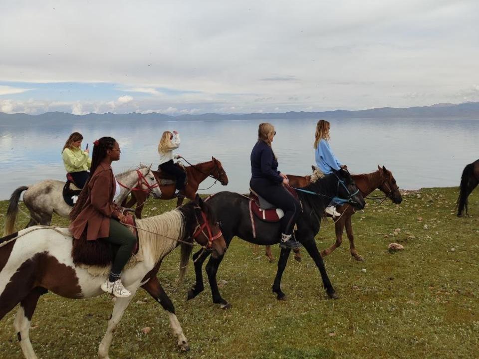 Zalkar Yurt Camp Hotel Song-Kul Kültér fotó