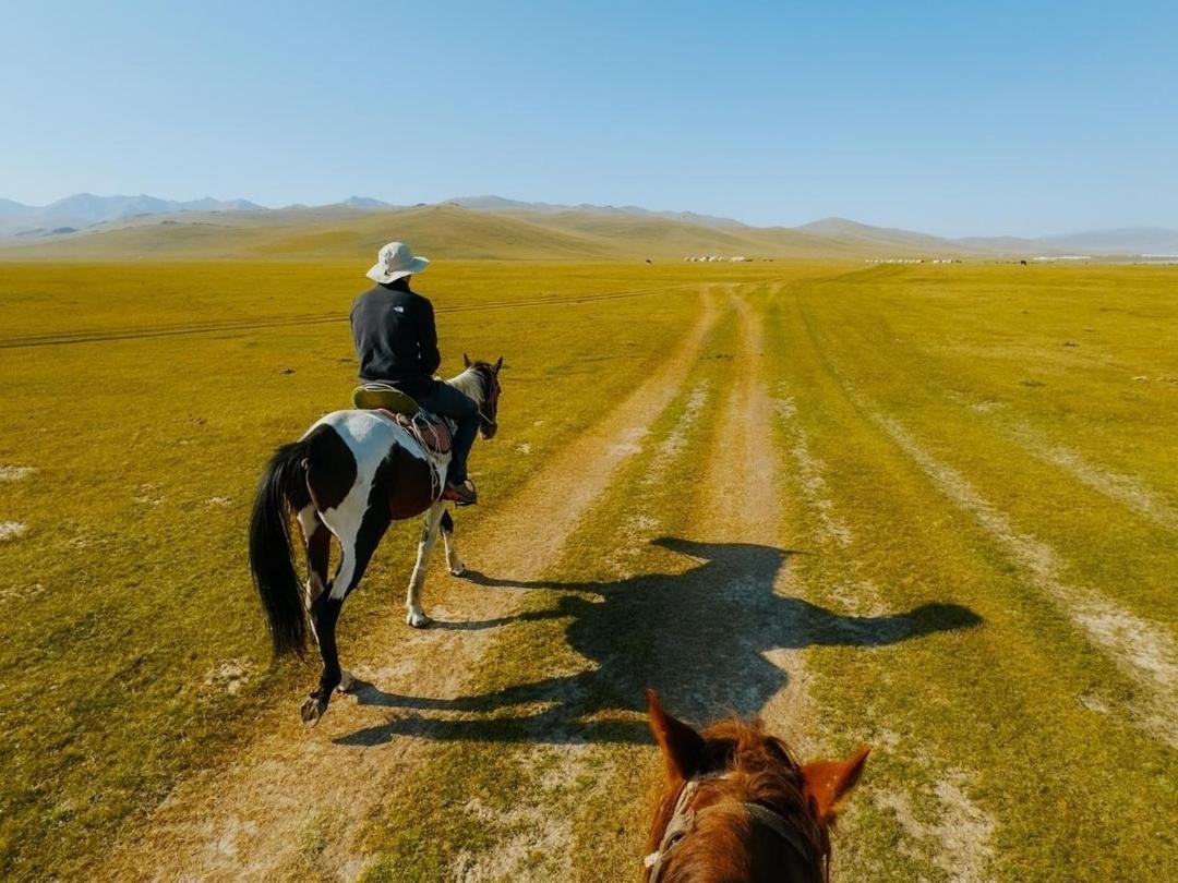 Zalkar Yurt Camp Hotel Song-Kul Kültér fotó